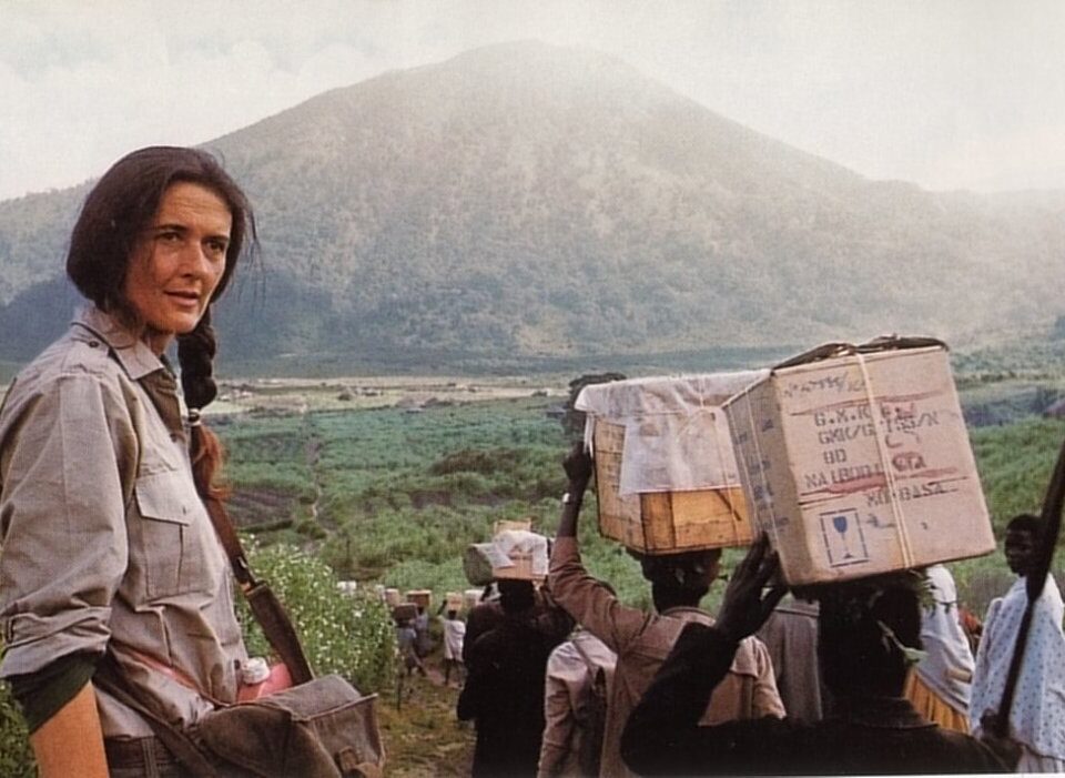 Complete guide to Dian Fossey Rwanda 2026 — her life story, Karisoke Research Centre, tomb hike, Dian Fossey Museum and how her work saved mountain gorillas. Go Safaris Africa.